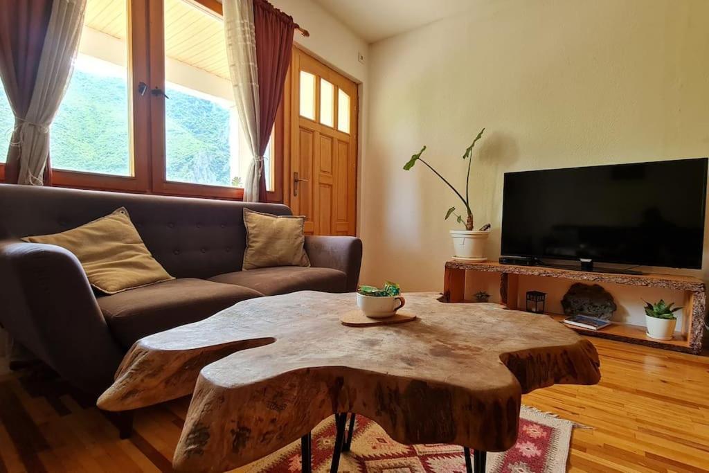 הוילה סקופיה Ilis House Matka מראה חיצוני תמונה